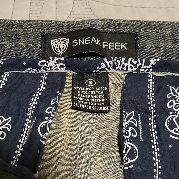 Denim stretch shorts - Picture 3 of 6